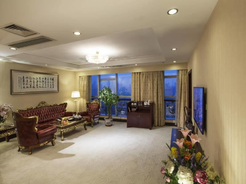 Yutong Hotel Guangzhou Dış mekan fotoğraf